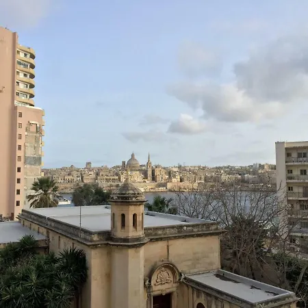 Valletta View-shopping Sliema
